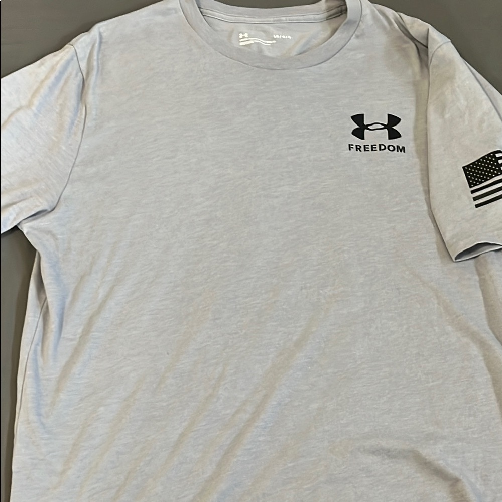 Under Armour Men's Light Gray Freedom Tee